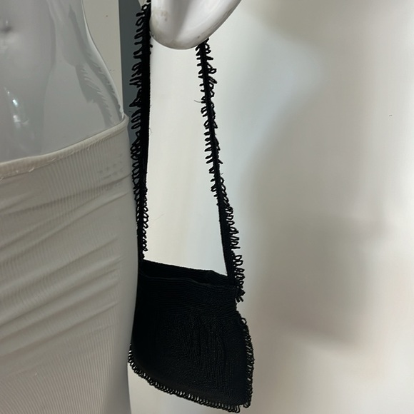 Delill Hand Made Black Beaded Tassels Snap Shoulder Bag - Picture 6 of 12
